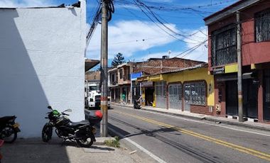 VENTA de LOCALES en MUNICIPIO GIGANTE