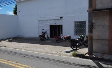 VENTA de LOCALES en MUNICIPIO GIGANTE