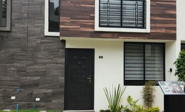 VENTA DE CASA HABITACIÓN-