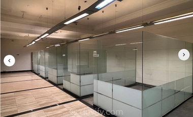 Local comercial en Calle Morande