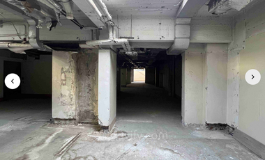 Local comercial en Av. Apoquindo