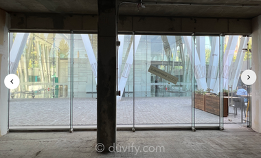 Local comercial Nueva Torre Santa Maria