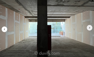 Local comercial Nueva Torre Santa Maria