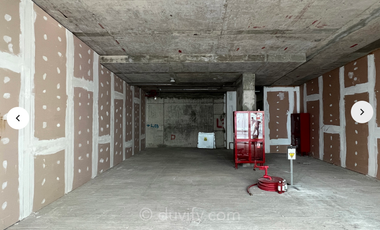 Local comercial Nueva Torre Santa Maria