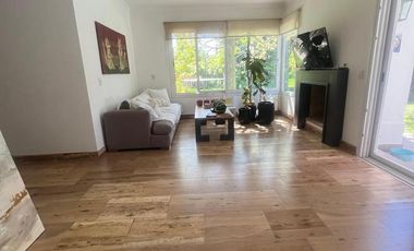 Casa en BARRIO LA CARMELA