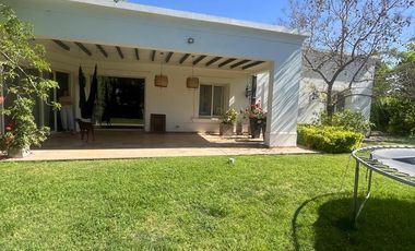 Casa en BARRIO LA CARMELA