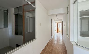 Venta Departamento 4 To Piso Ate Mayorazgo
