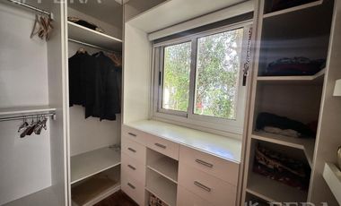 Venta casa de 5 ambientes con fondo libre con piscina en Haras Del Sur I