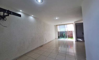 Casa en Venta Cuautlancingo Residencial Ave Paraíso, Recámara en PB y Jardín