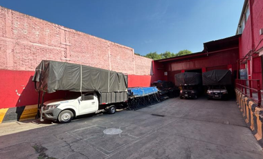 Bodega Av Tláhuac -  4,600 M2 - VENTA