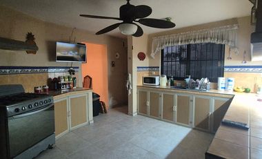 Cuarto para estudiantes (mujeres) en Merida, col. Campestre