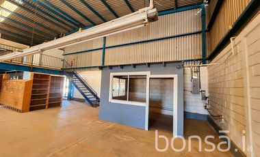 Se VENDE ALMACEN en SAN VICENTE - Frente a Carretera