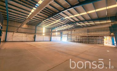 Se VENDE ALMACEN en SAN VICENTE - Frente a Carretera