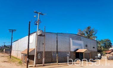 Se VENDE ALMACEN en SAN VICENTE - Frente a Carretera