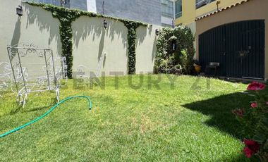Amplia casa en Venta Cayma