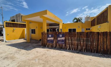 Villa con alberca a 3 calles de la playa en Chuburná Puerto