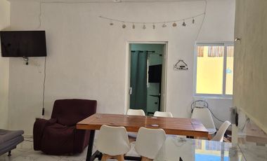 Villa con alberca a 3 calles de la playa en Chuburná Puerto