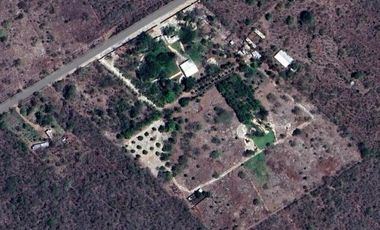 QUINTA EN VENTA CON 5.6 HECTAREAS Y CENOTE EN TEKAT YUCATAN