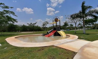 Terreno en venta  Privada Oasis Yucatán Country Club
