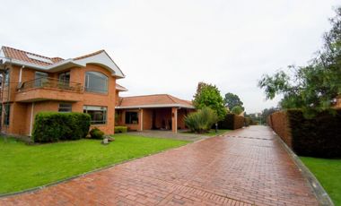 VENTA o Arriendo   Casa Campestre Cota Hacienda Terracota