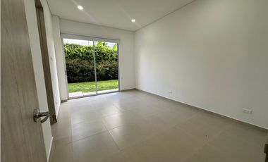 Casa campestre en arriendo sector Aeropuerto