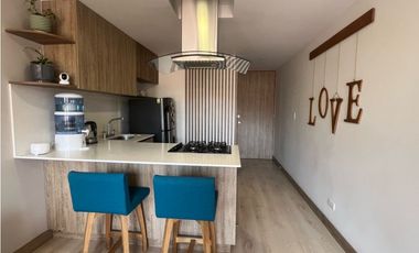 Apartamento en unidad cerrada en El Retiro