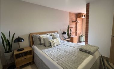 Apartamento en unidad cerrada en El Retiro
