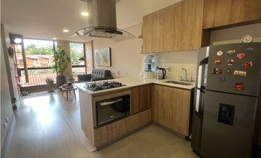 Apartamento en unidad cerrada en El Retiro