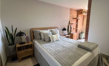 Apartamento en unidad cerrada en El Retiro