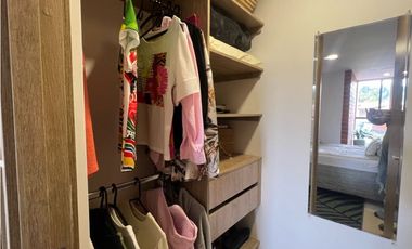 Apartamento en unidad cerrada en El Retiro