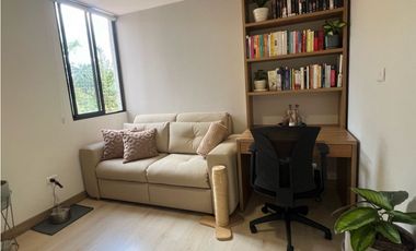 Apartamento en unidad cerrada en El Retiro