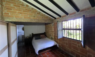 CASA FINCA EN ARRENDAMIENTO RIONEGRO ANTIOQUIA, SECTOR LLANOGRANDE