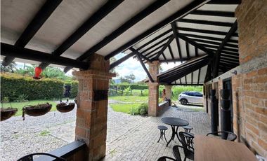 CASA FINCA EN ARRENDAMIENTO RIONEGRO ANTIOQUIA, SECTOR LLANOGRANDE