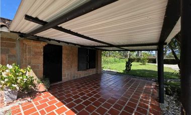 CASA FINCA EN ARRENDAMIENTO RIONEGRO ANTIOQUIA, SECTOR LLANOGRANDE