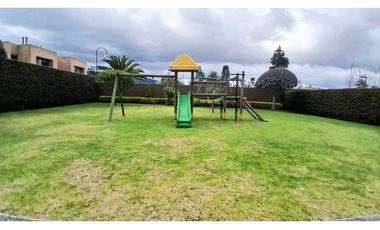 ARRIENDO CASA DE DOS NIVELES EN CAJIC