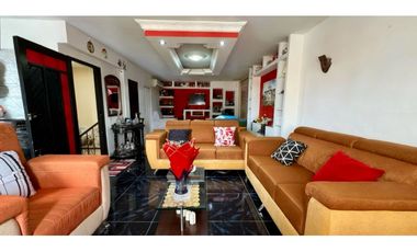 Casa en venta | 3 pisos con terraza - Poblado Comfaunión Palmira Valle