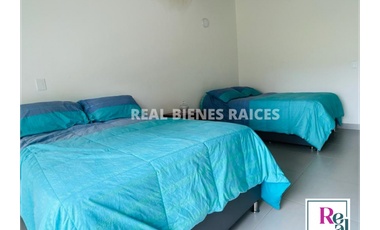 SE ARRIENDA CASA MEDIANERA EN UNIDAD ABIERTA