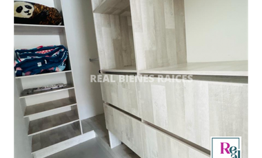 SE ARRIENDA CASA MEDIANERA EN UNIDAD ABIERTA