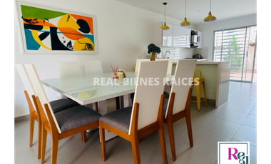 SE ARRIENDA CASA MEDIANERA EN UNIDAD ABIERTA