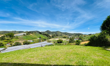 Casa campestre vende cambio- sector cuchillas-Santuario
