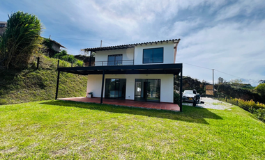 Casa campestre vende cambio- sector cuchillas-Santuario