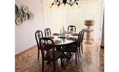 Venta casa Los Balsos . 2 Niveles Vive la exclusividad en El Poblado