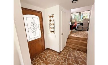 Venta casa Los Balsos . 2 Niveles Vive la exclusividad en El Poblado