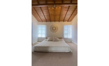 Venta Finca Vereda Piedras Blancas Santa Elena Medellín 4600m2 lote