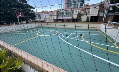 CASA SECTOR LA CASTELLANA EN ARRIENDO