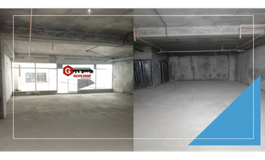 CENTRO COMERCIAL VILLA LUCRE / 142M / SOBRE VIA PRINCIPAL / PISO MEDIO