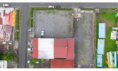 SE VENDE TERRENO EN PARQUE LEFEVRE