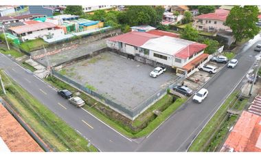 SE VENDE TERRENO EN PARQUE LEFEVRE