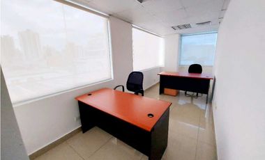 ALQUILER OFICINA AMOBLADA CON DIVISIONES Y BAÑO A PASOS DE VA