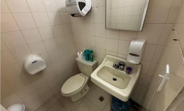 TUMBA MUERTO / PLAZA EDISON / 75M / 2 PARKING / DIVISIONES / SOBRE VIA